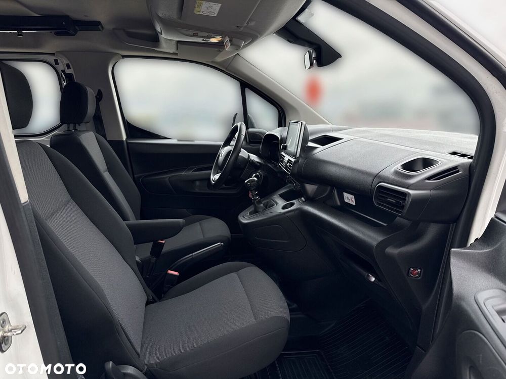 Toyota PROACE CITY - 23