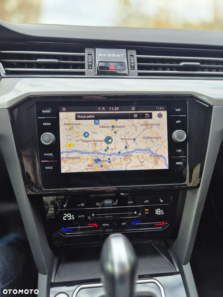 Volkswagen Passat - 21