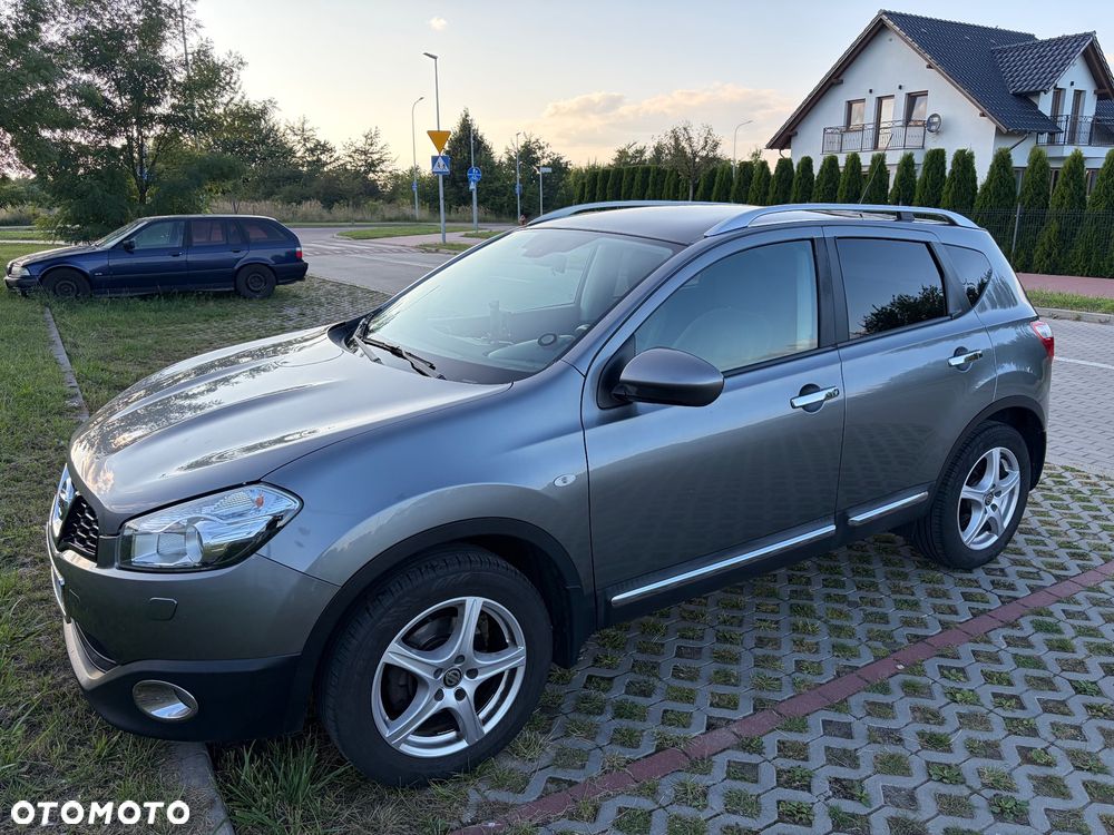 Nissan Qashqai - 1