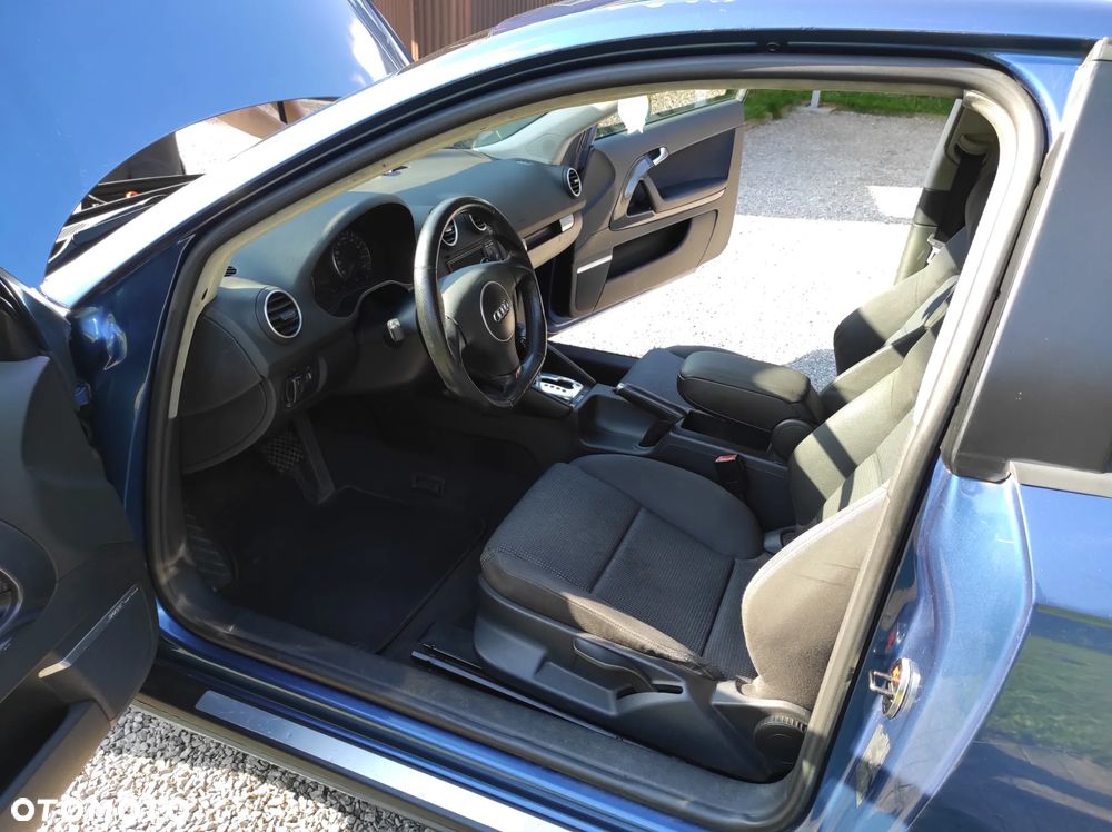 Audi A3 2.0 TDI Attraction DSG - 16