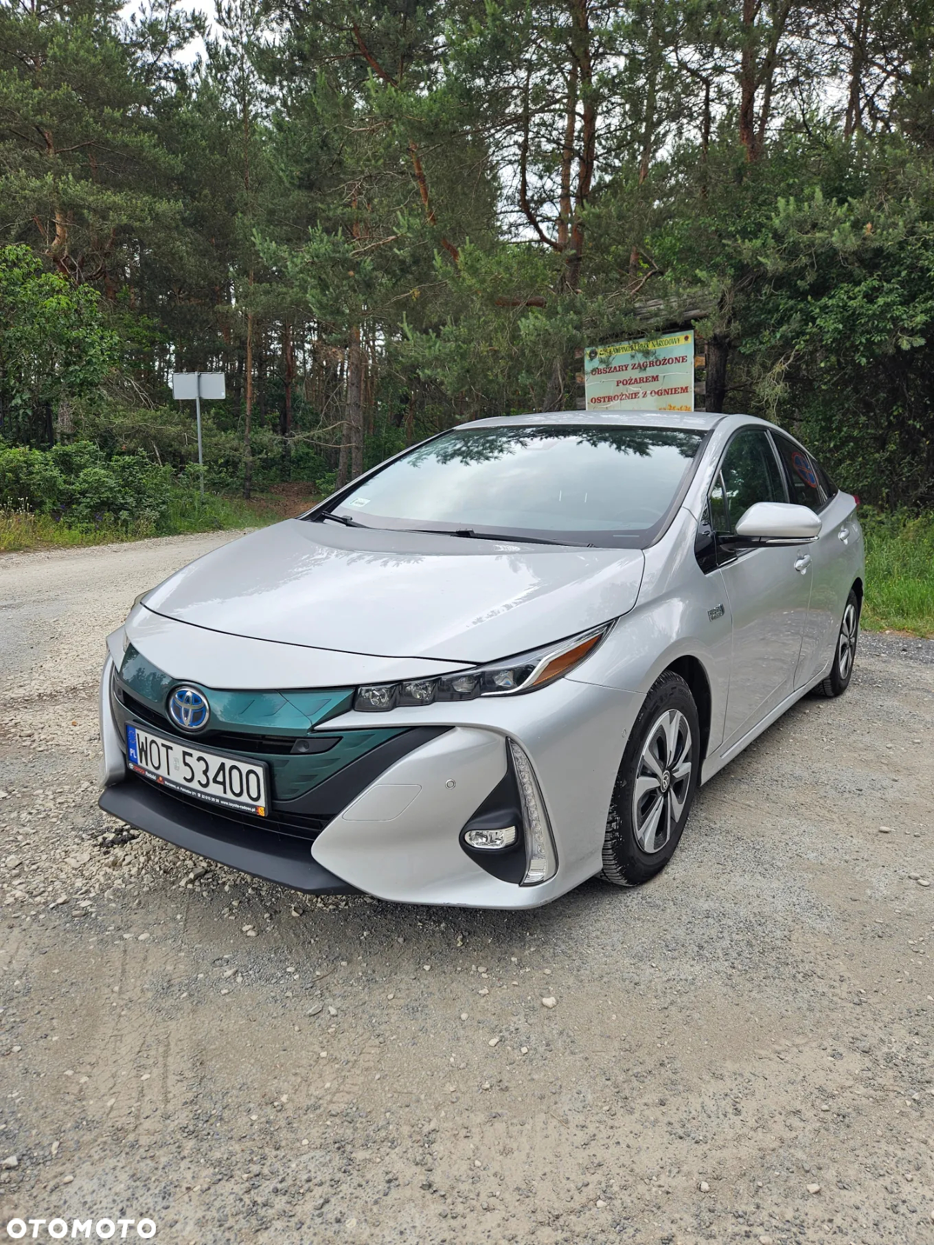 Toyota Prius - 4