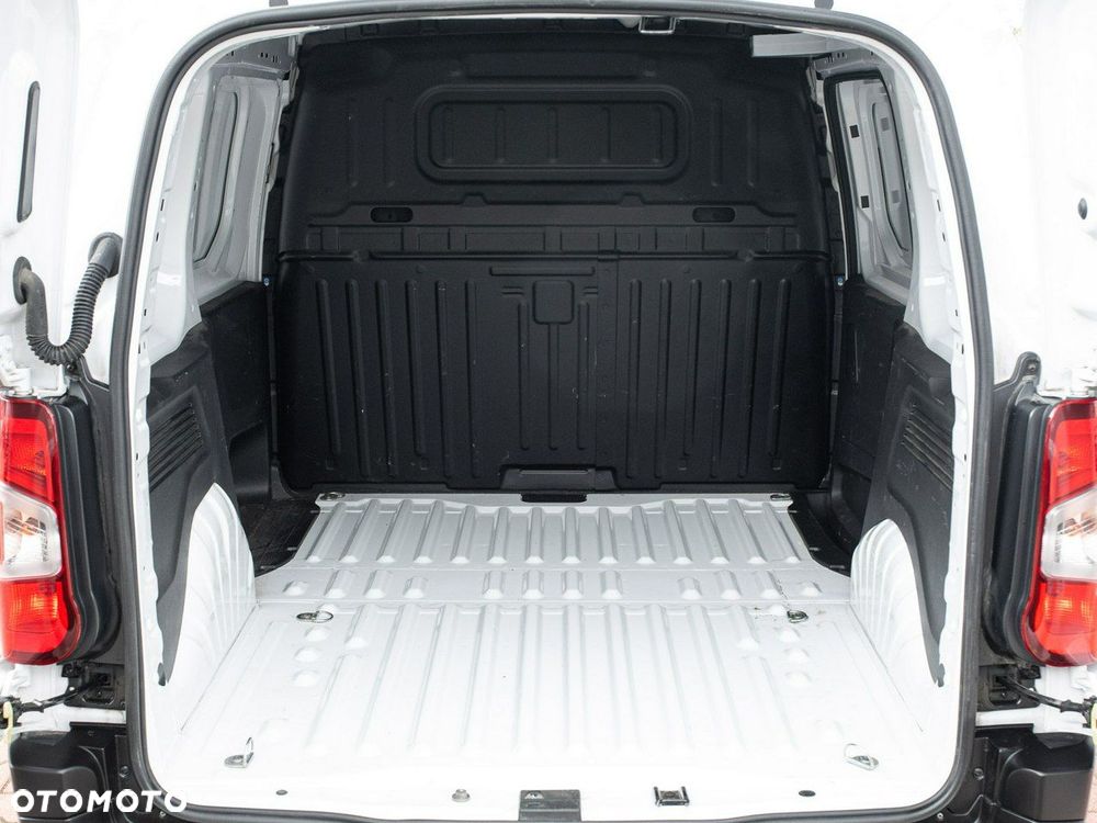 Toyota Proace City - 23