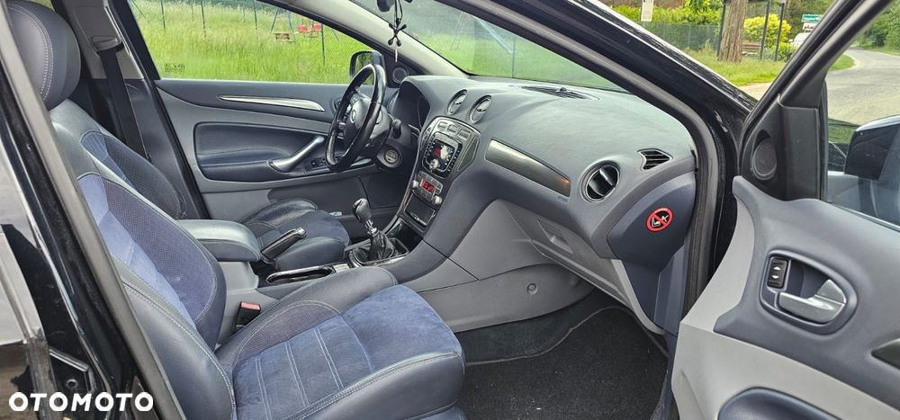 Ford Mondeo - 8