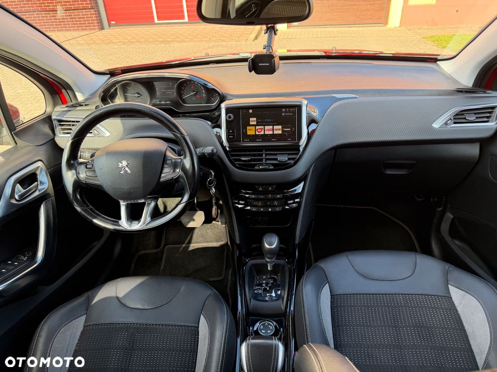 Peugeot 2008 PureTech 110 Stop&Start EAT6 Allure - 10