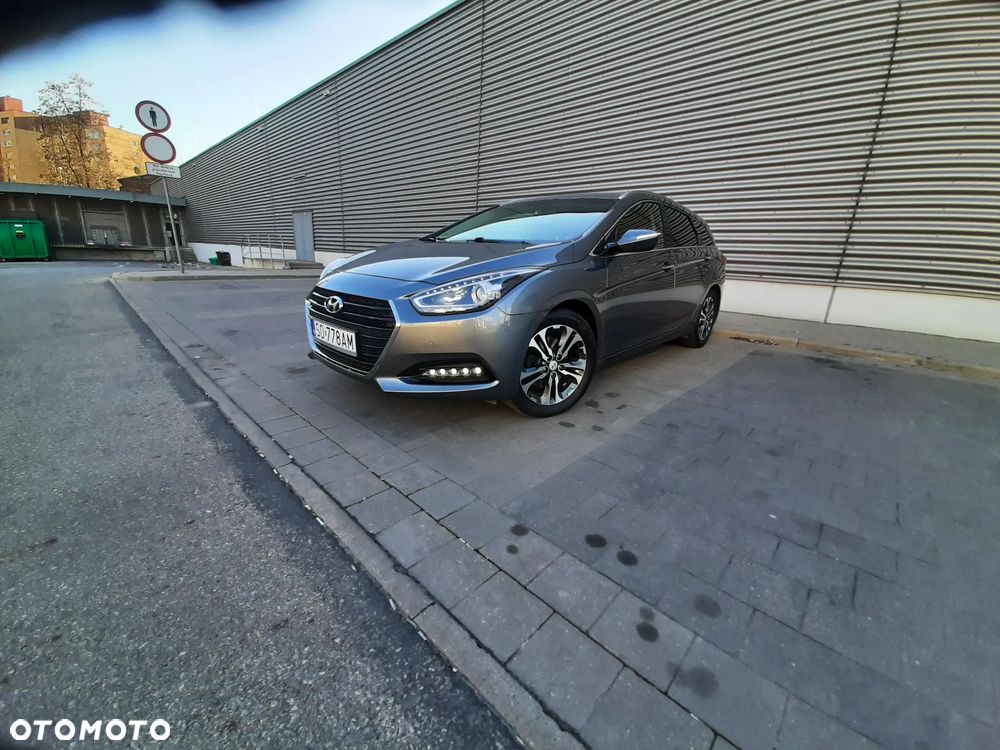 Hyundai i40 Kombi 1.7 CRDi DCT Trend - 10