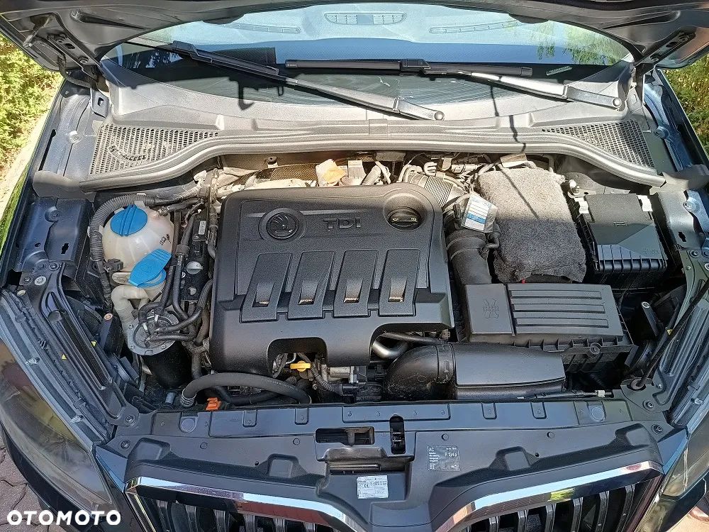 Skoda Yeti 2.0 TDI DPF 4x2 Elegance Green tec - 10
