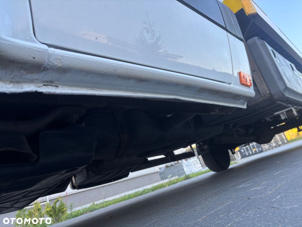 Mercedes-Benz Sprinter - 30