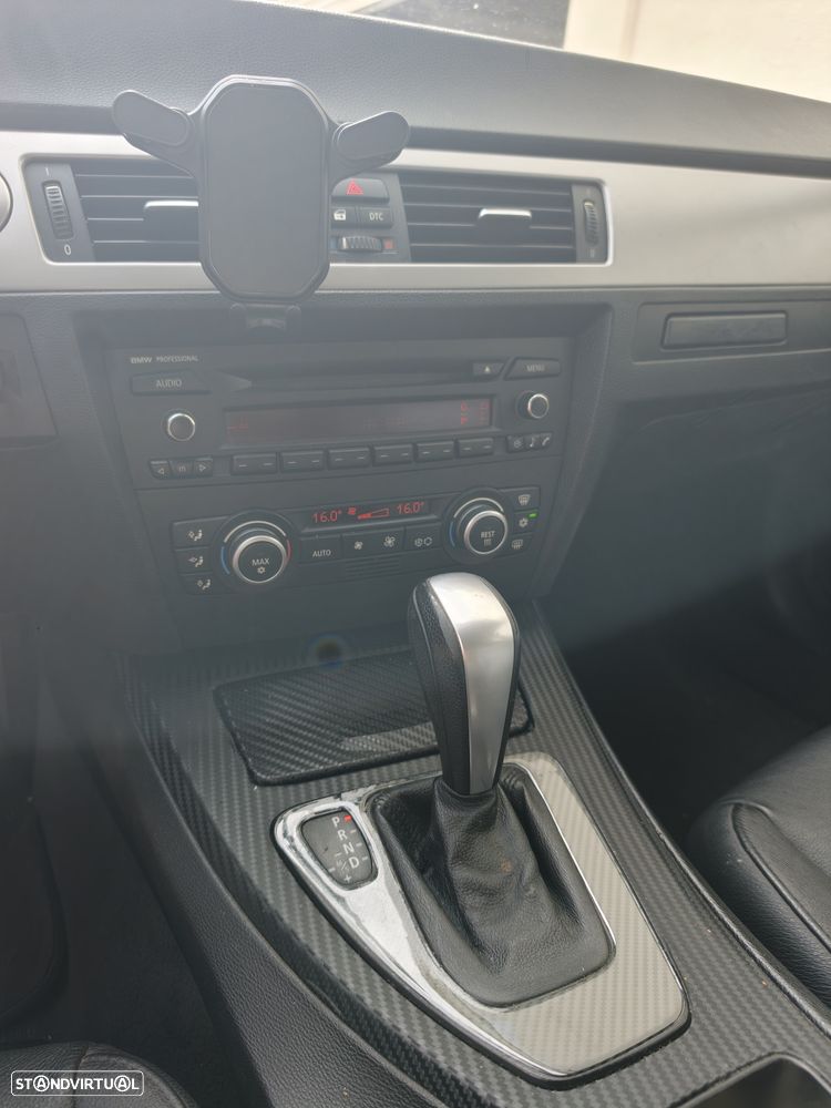 BMW 320 d Auto - 7
