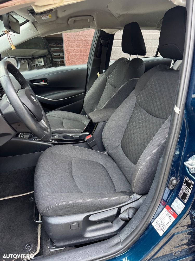 Toyota Corolla 1.8 HSD Business - 16