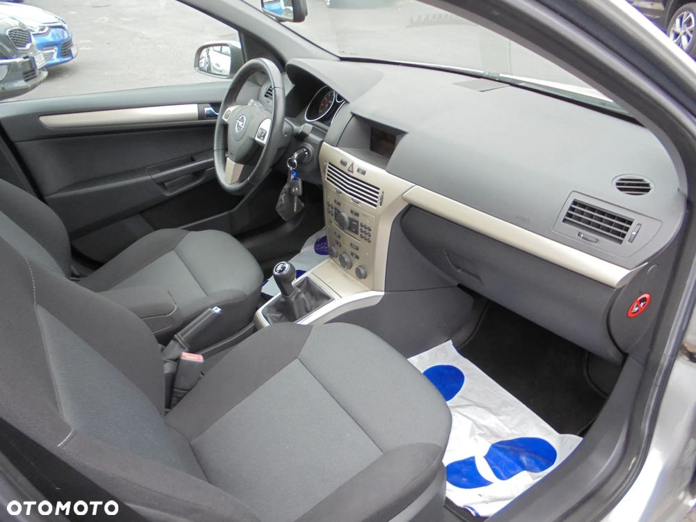 Opel Astra III 1.6 Cosmo - 13