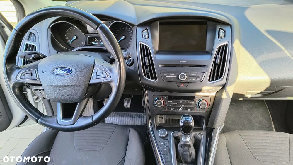 Ford Focus 1.5 EcoBoost Titanium ASS - 12