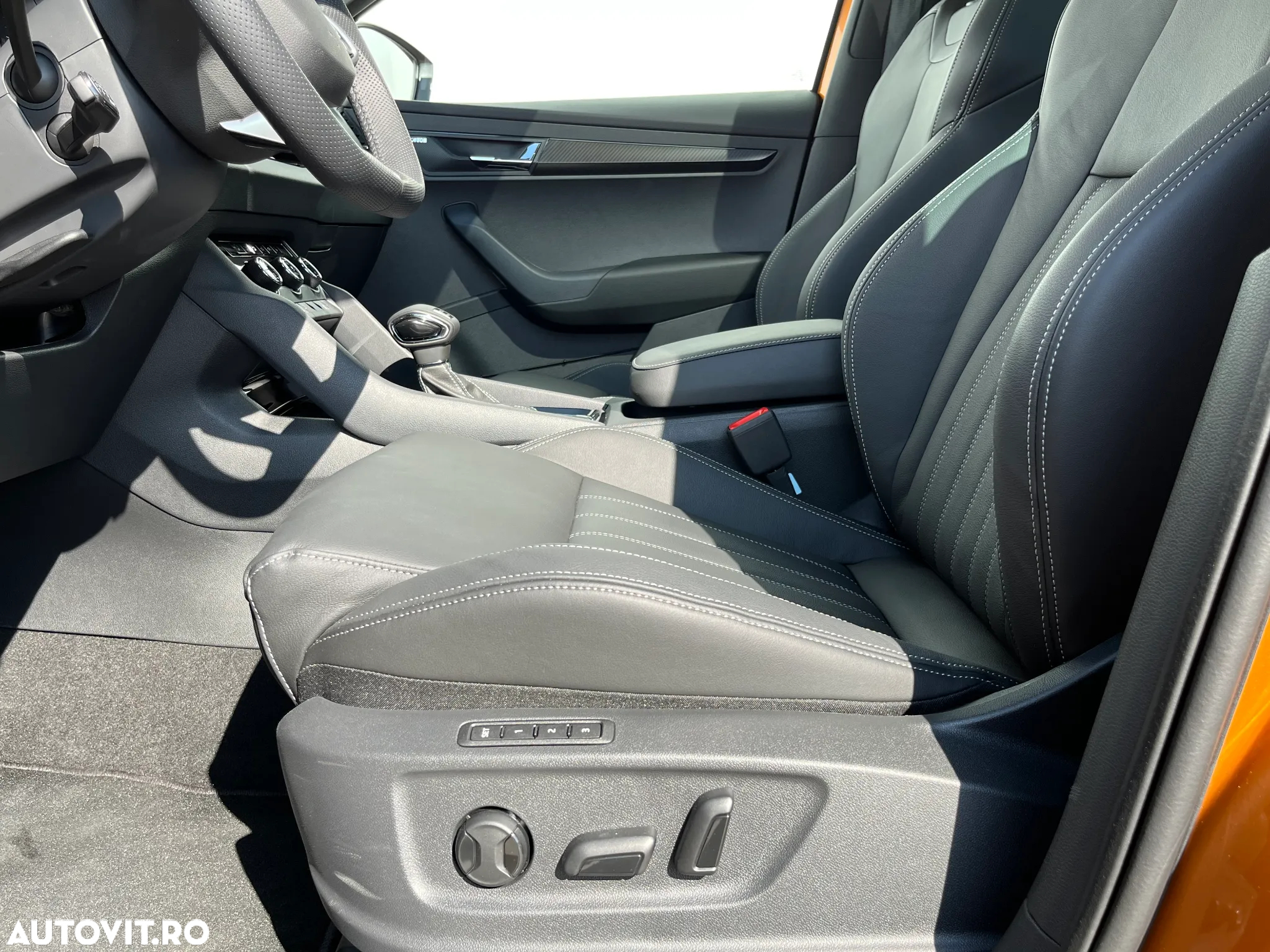 Skoda Karoq 2.0 TDI 4X4 DSG Sportline - 8