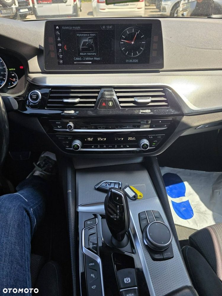 BMW Seria 5 530e iPerformance GPF M Sport sport - 16