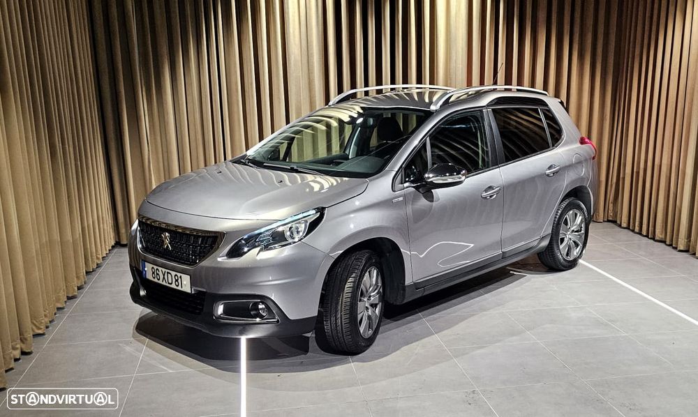 Peugeot 2008 1.2 PureTech Style - 4