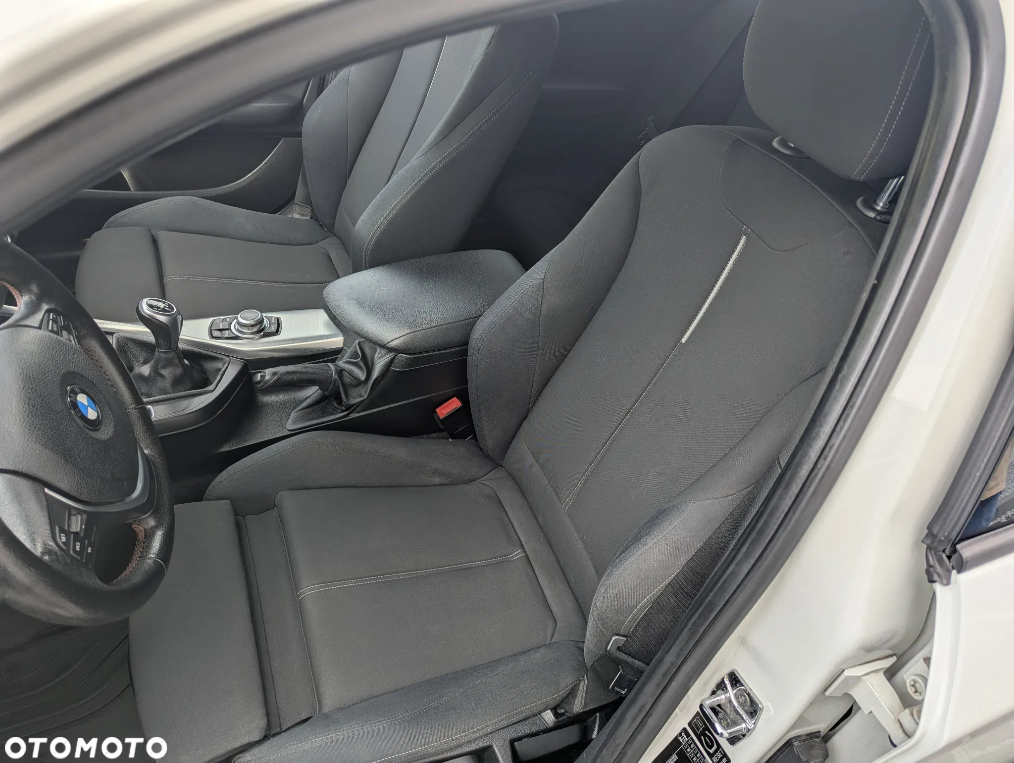 BMW Seria 1 118i Sport Line - 10