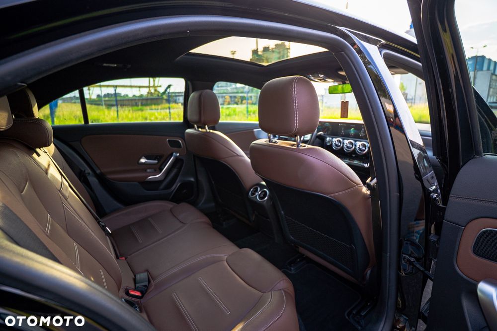 Mercedes-Benz Klasa A 220 7G-DCT AMG Line - 19