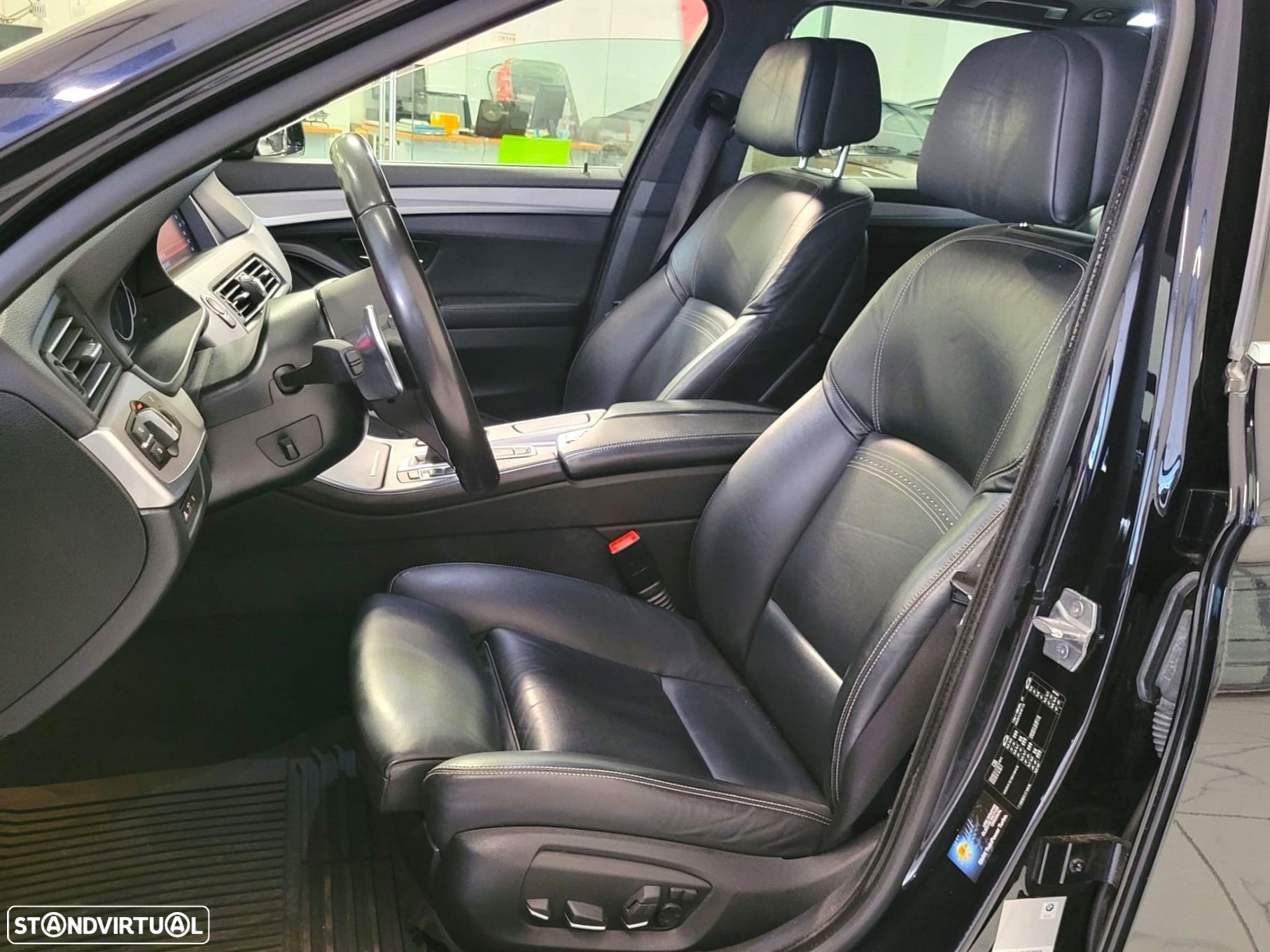BMW 535 d Pack M Auto - 14