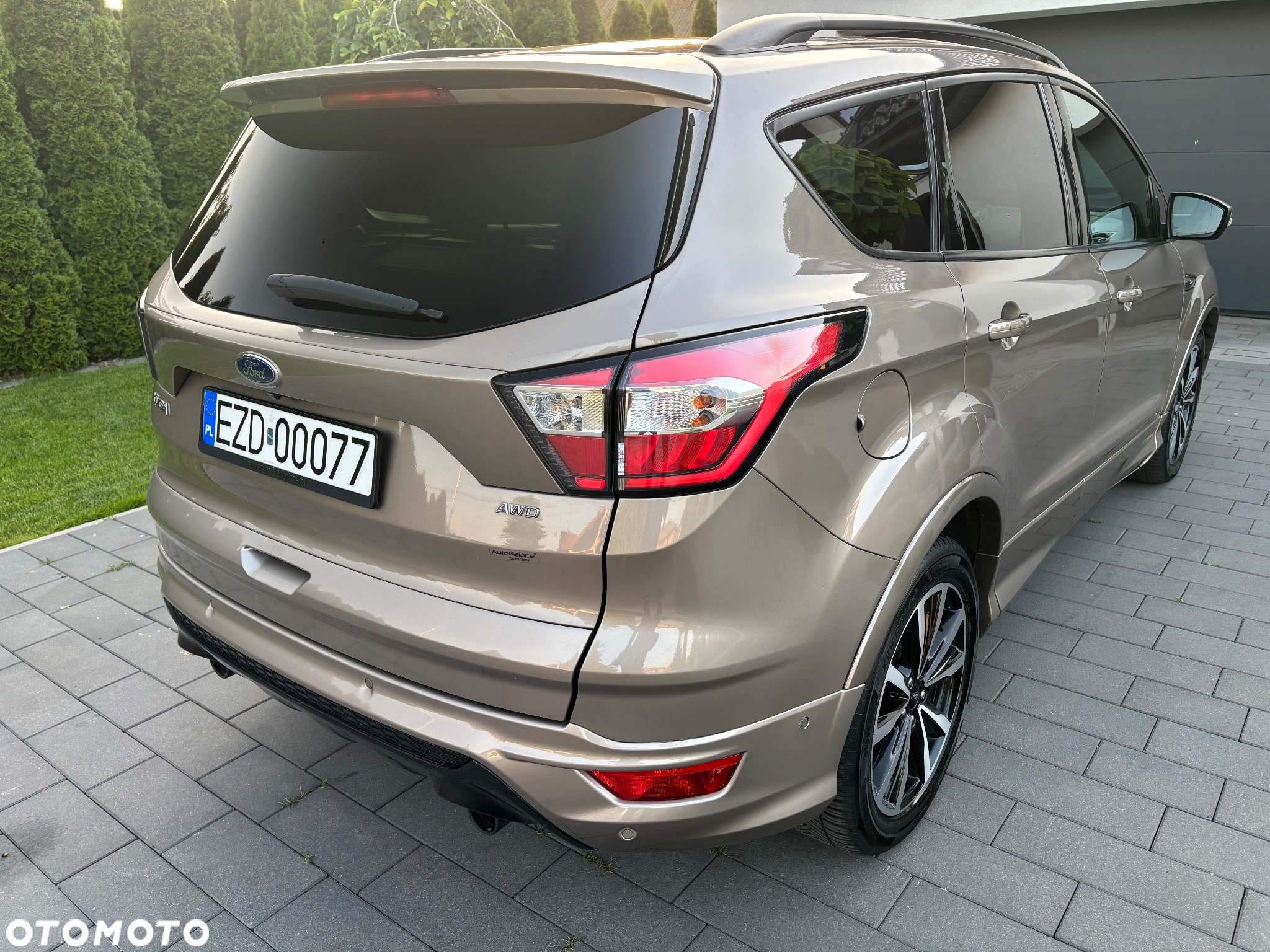 Ford Kuga 2.0 TDCi 4x4 ST-Line - 13