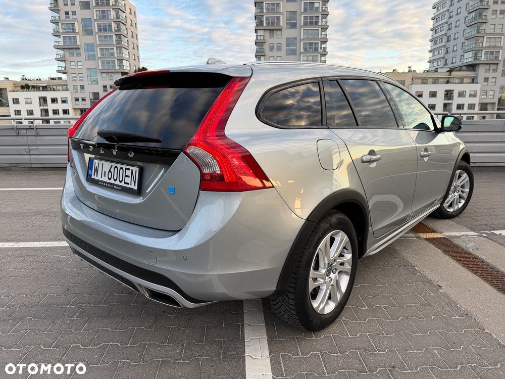 Volvo V60 Cross Country D3 Drive-E Momentum - 7