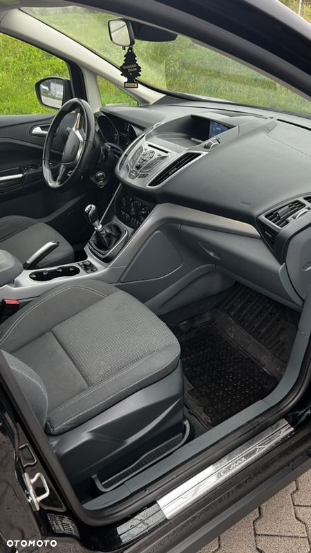 Ford Grand C-MAX - 18