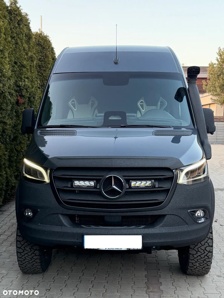 Mercedes-Benz Sprinter - 1