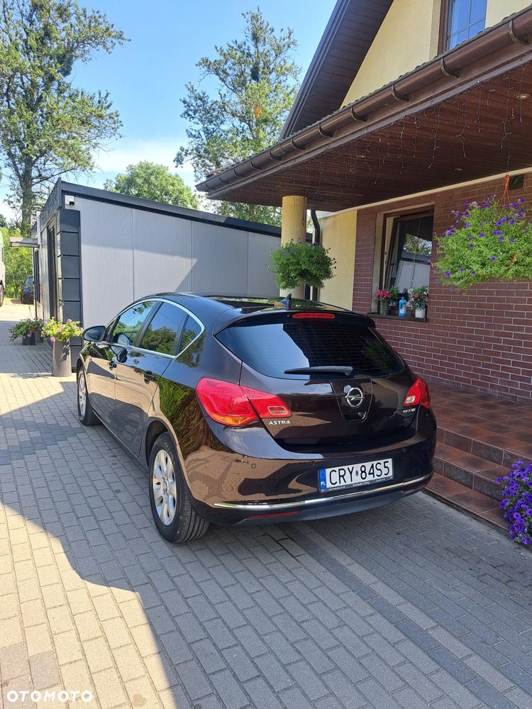 Opel Astra 1.4 T Enjoy - 6