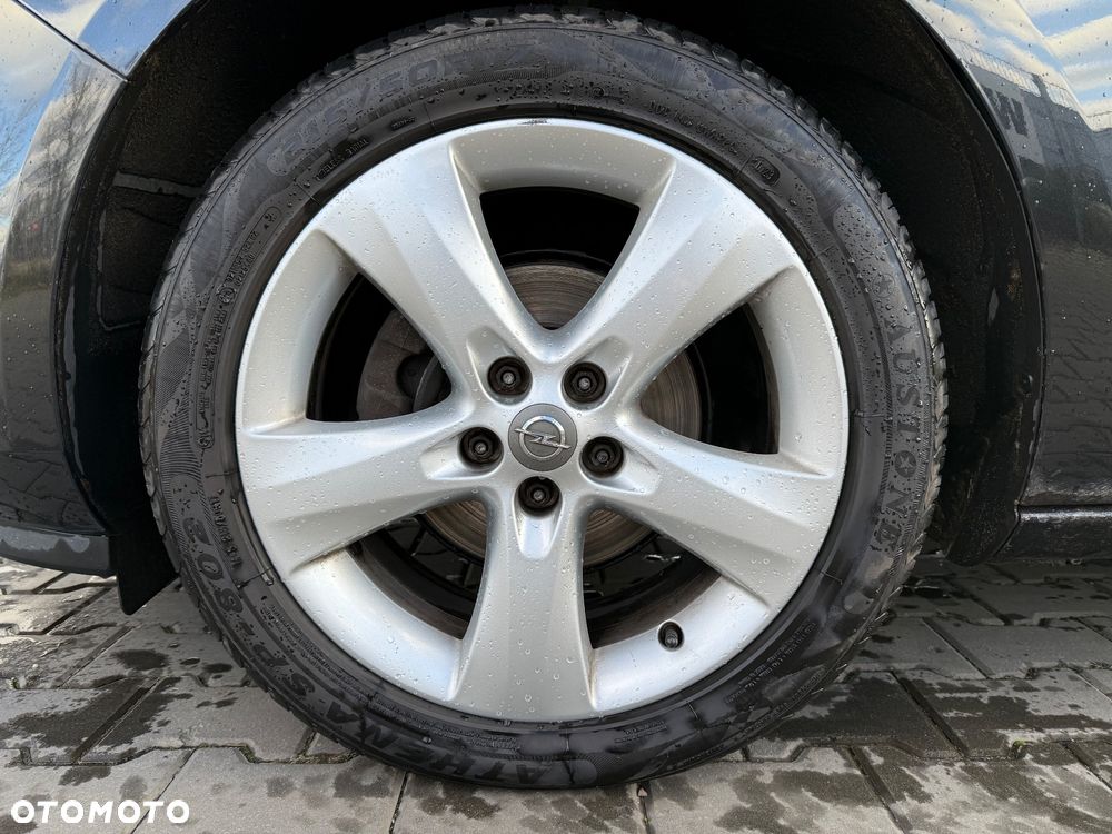 Opel Astra 1.4 T Cosmo - 24