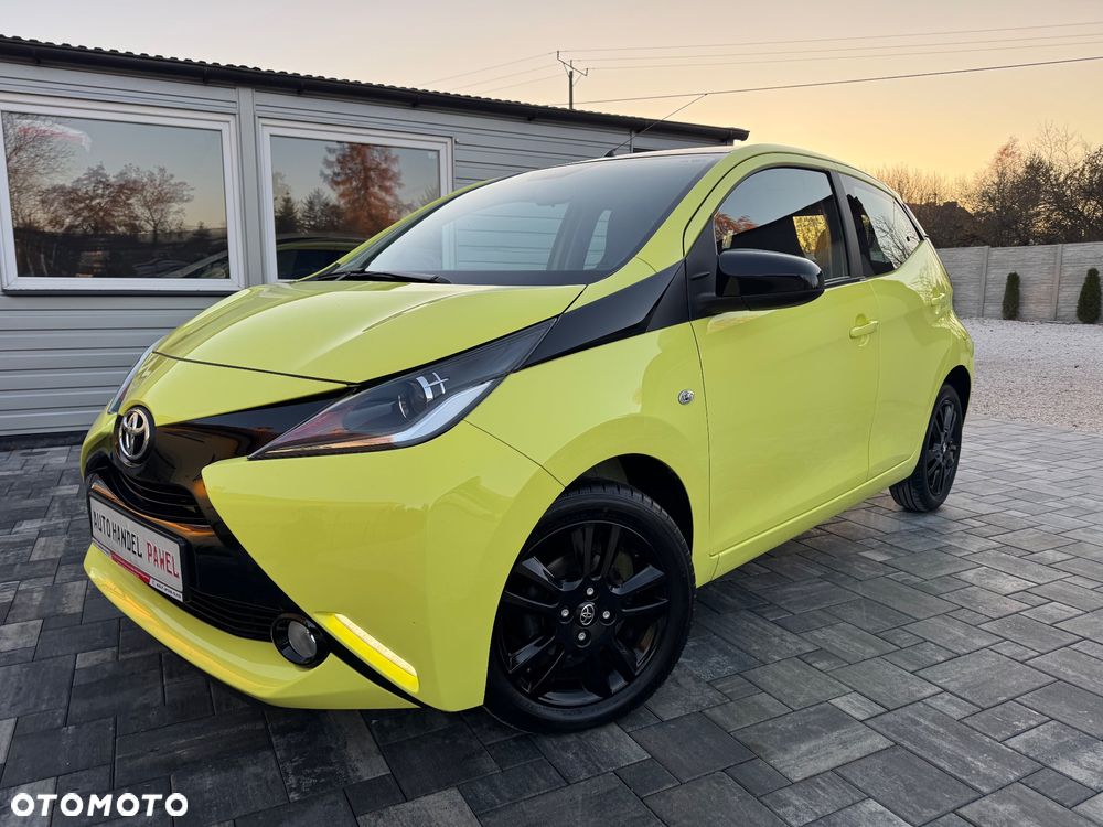 Toyota Aygo x mit x-business Paket - 1