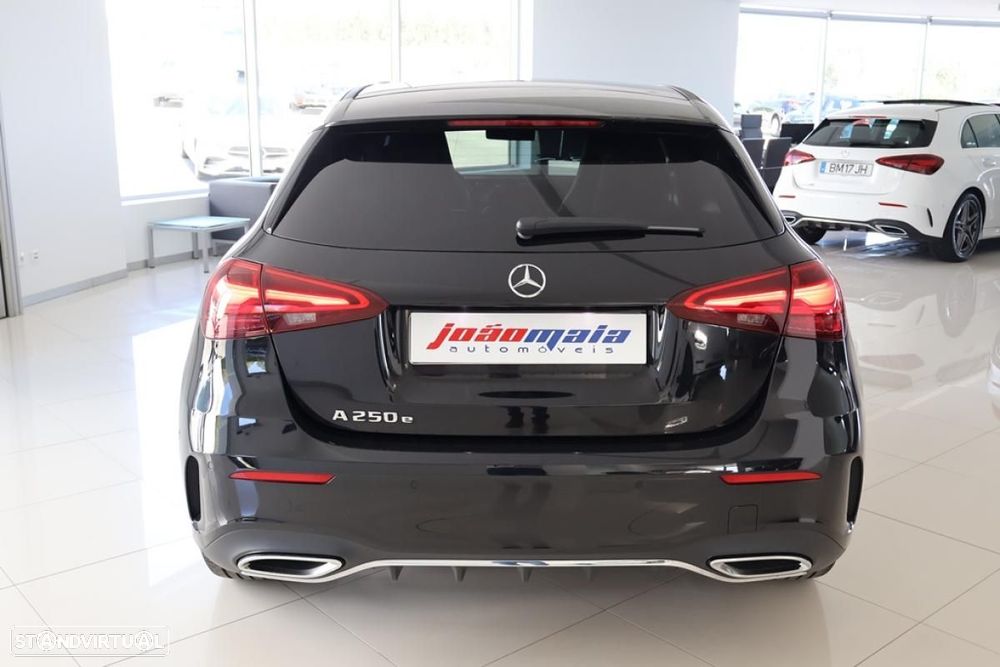 Mercedes-Benz A 250 e 8G-DCT AMG Line Advanced Plus - 20