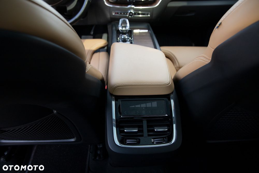 Volvo XC 60 B5 B Inscription - 14