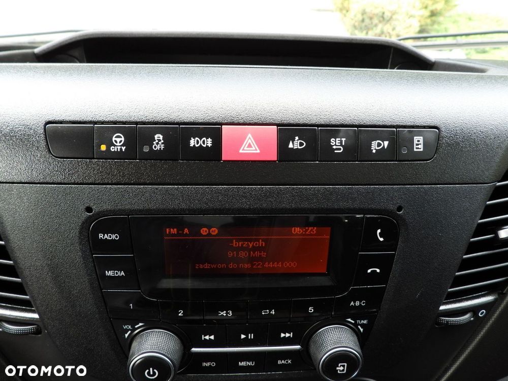 Iveco DAILY 35C14 WYWROTKA TEMPOMAT BLIŹNIACZE KOŁA KLIMATYZACJA  140KM - 35
