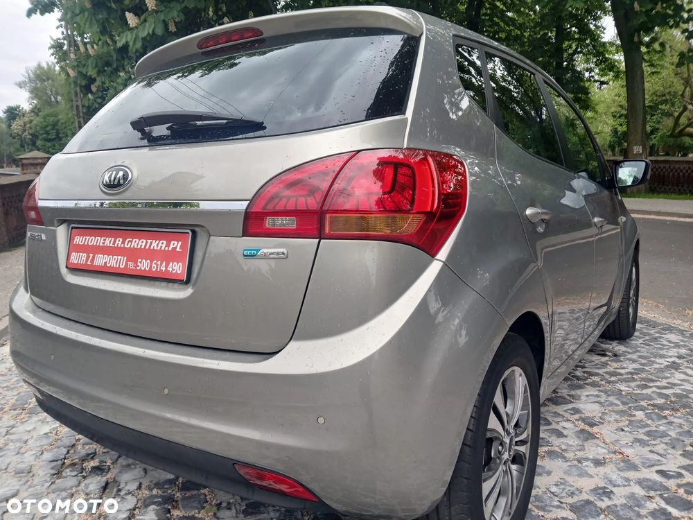 Kia Venga - 25