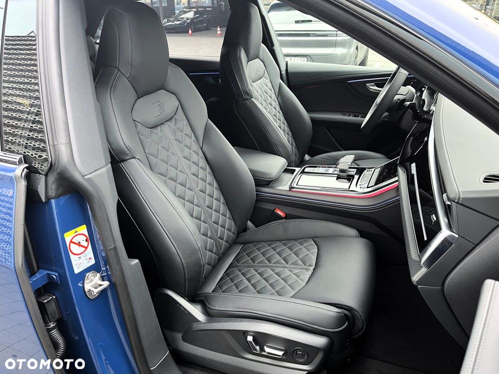 Audi Q8 - 25