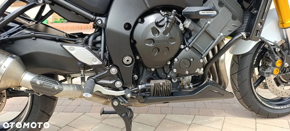 Yamaha FZ8 - 27