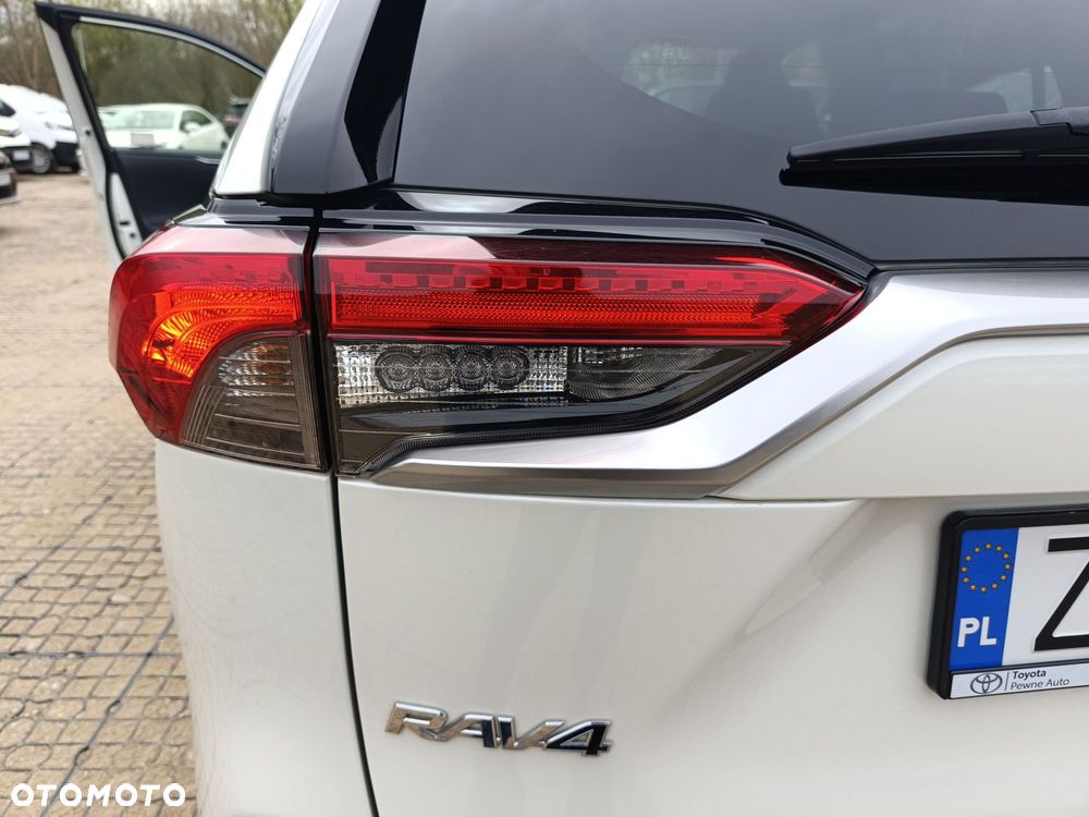 Toyota RAV4 - 24