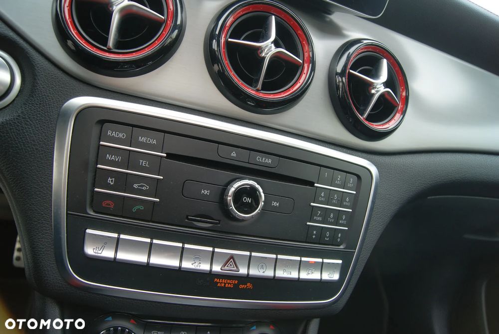 Mercedes-Benz CLA - 35