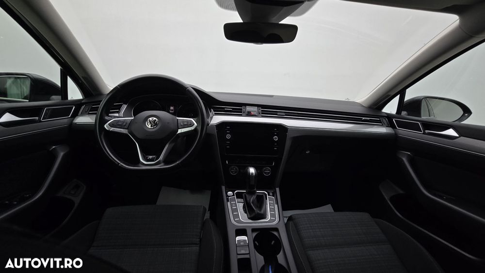 Volkswagen Passat 2.0 TDI DSG Comfortline - 14