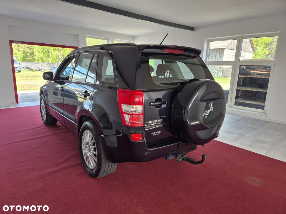 Suzuki Grand Vitara 2.0 Club - 7