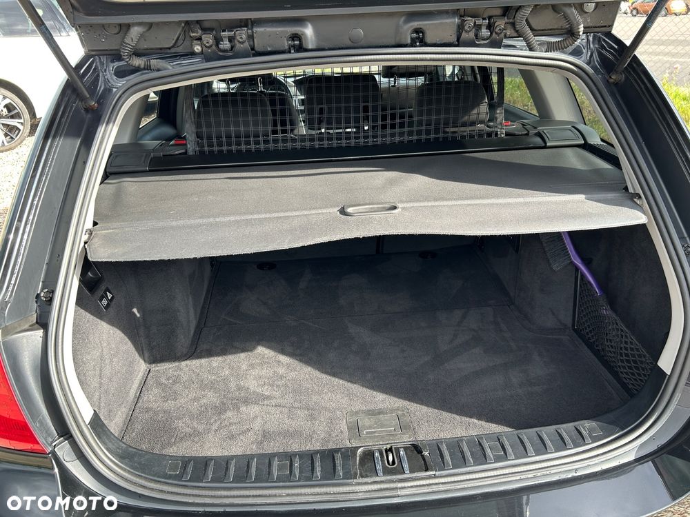 BMW Seria 3 318d - 9