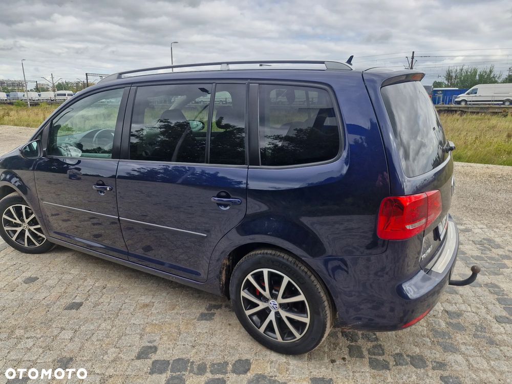 Volkswagen Touran 1.6 TDI DPF BlueMot Trendline - 21
