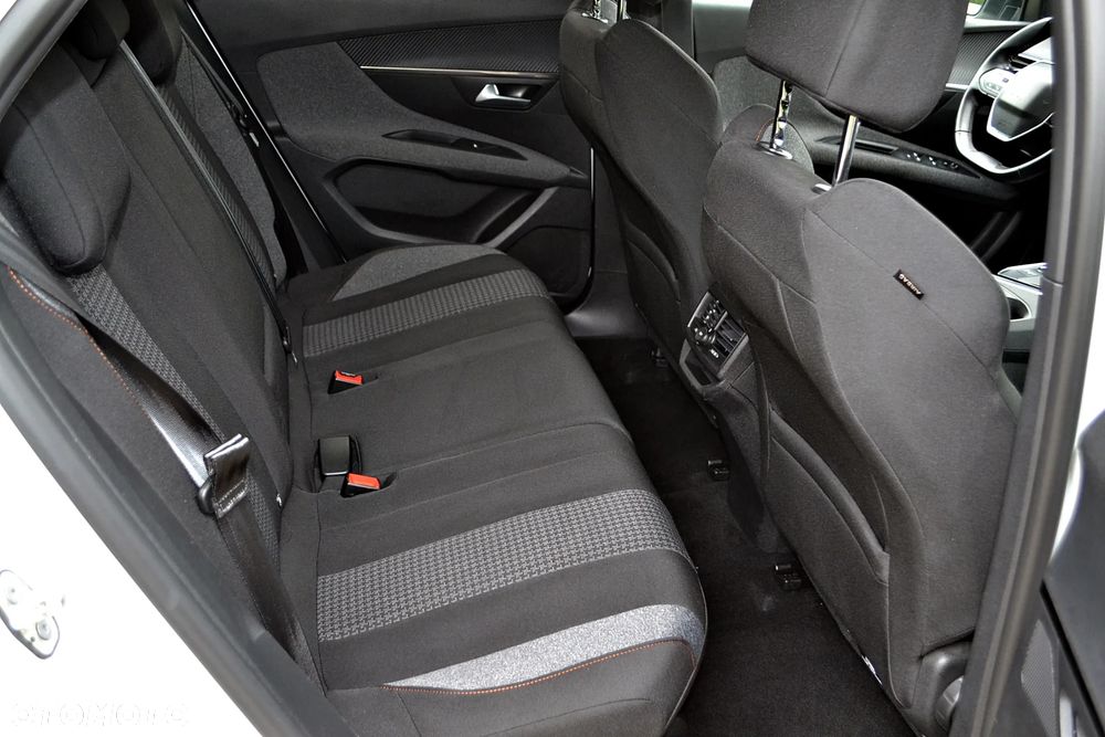 Peugeot 3008 1.5 BlueHDi Active S&S - 19