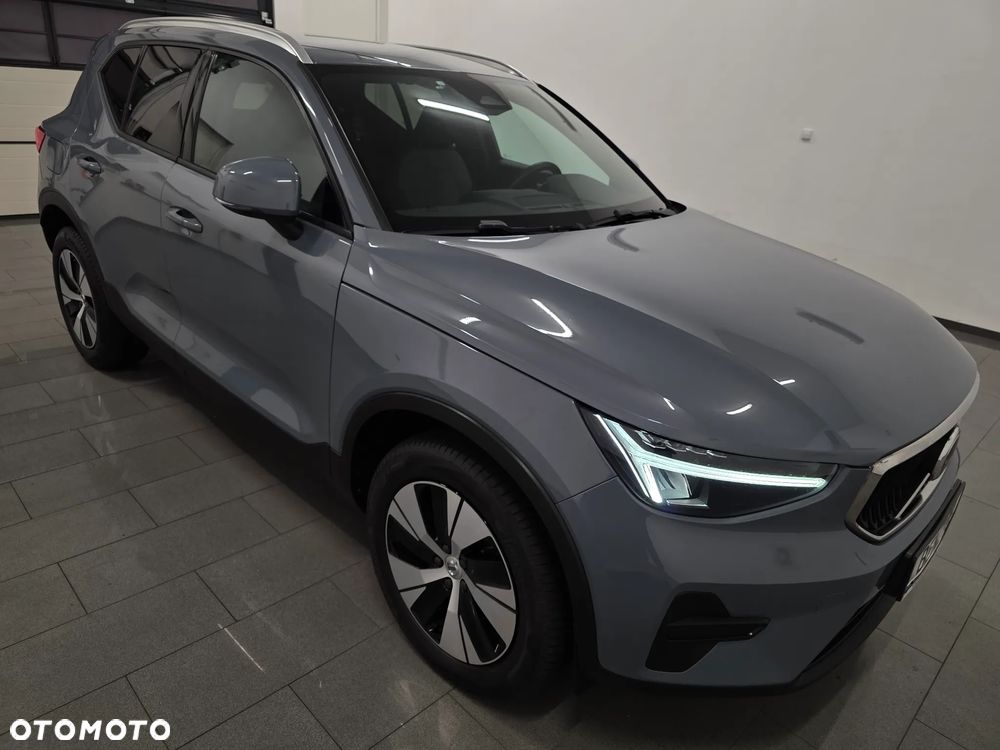 Volvo XC 40 B3 B DKG Ultra Dark - 33