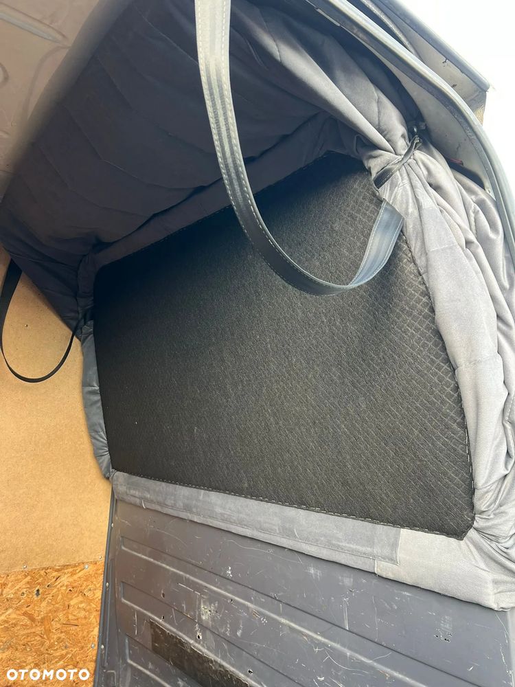 Mercedes-Benz Sprinter - 11