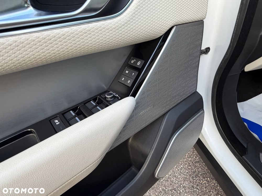 Land Rover Range Rover Velar 2.0 Si4 GPF R-Dynamic SE - 28