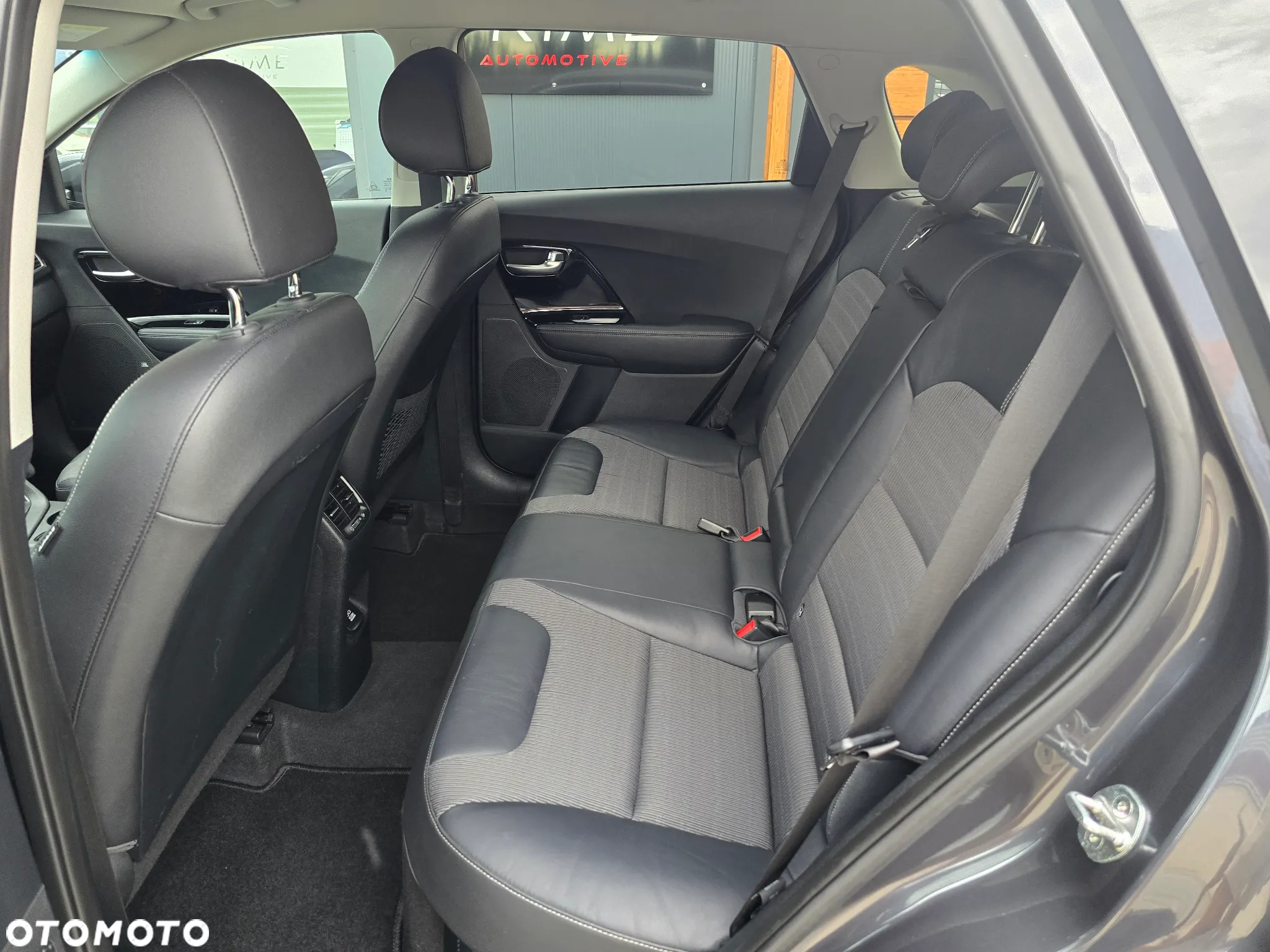 Kia Niro 1.6 GDI Plug-in Hybrid XL - 16