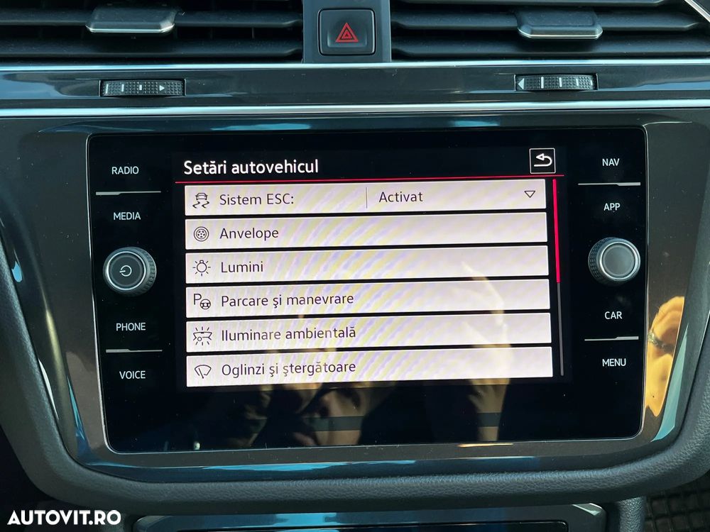 Volkswagen Tiguan 2.0 TDI SCR DSG 4Motion Life - 25