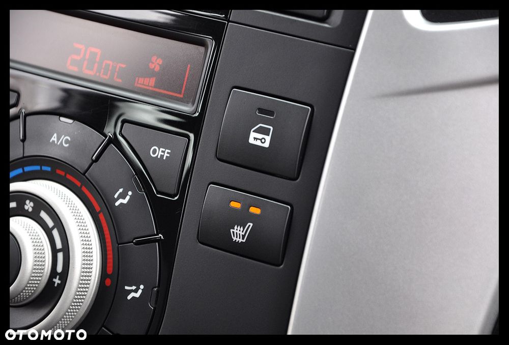 Kia Venga 1.4 CVVT Business Line - 30