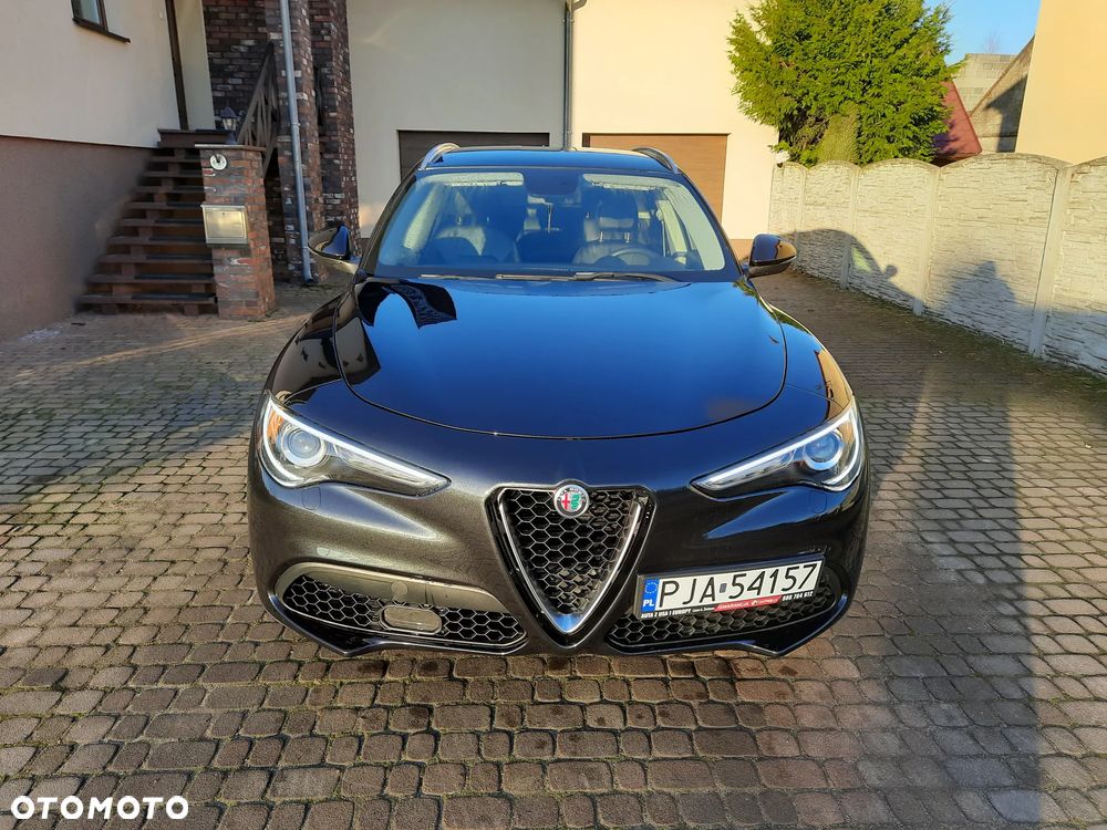 Alfa Romeo Stelvio 2.0 Turbo 16V AT8-Q4 Executive - 3