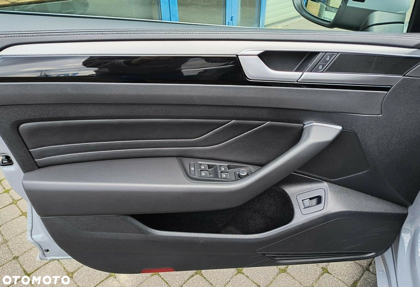 Volkswagen Arteon 2.0 TSI R-Line DSG - 24