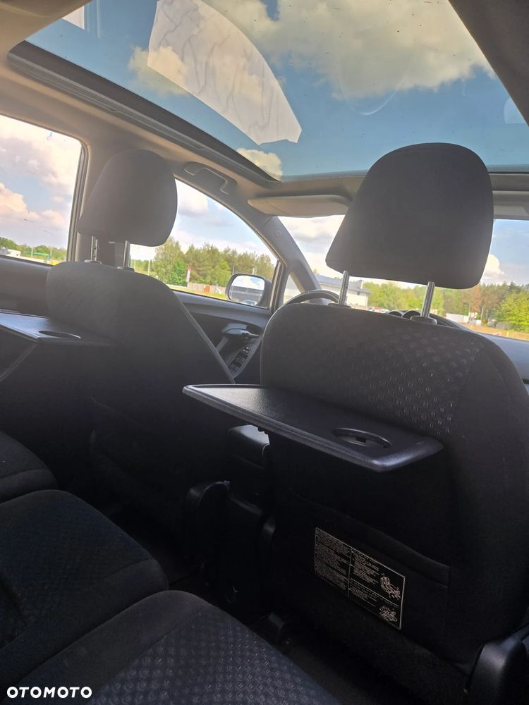 Toyota Verso 1.8 Sol - 2